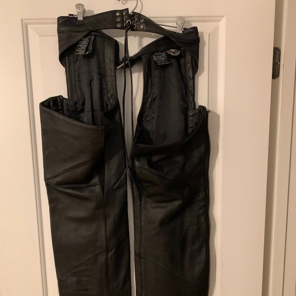 Harley Davidson Womens Black Leather Lined Chaps Pockets Adjustable Waist Small - Picture 8 of 12